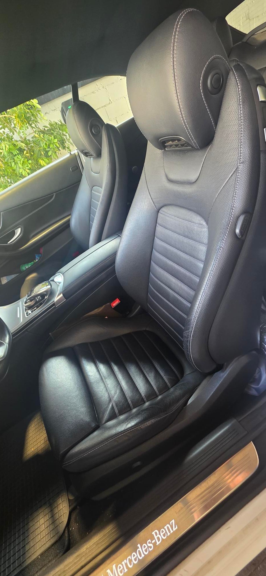 MERCEDES-BENZ C 200 AMG Line Cabriolet 4Matic 9G-Tronic-image-11