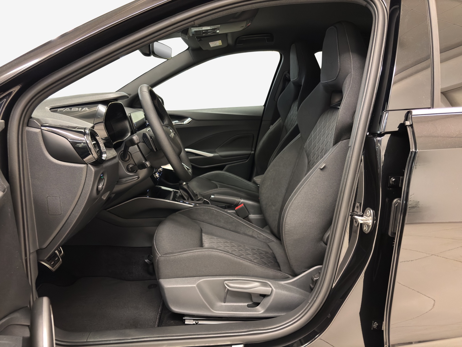 SKODA Fabia 1.0 TSI Dynamic DSG-image-7