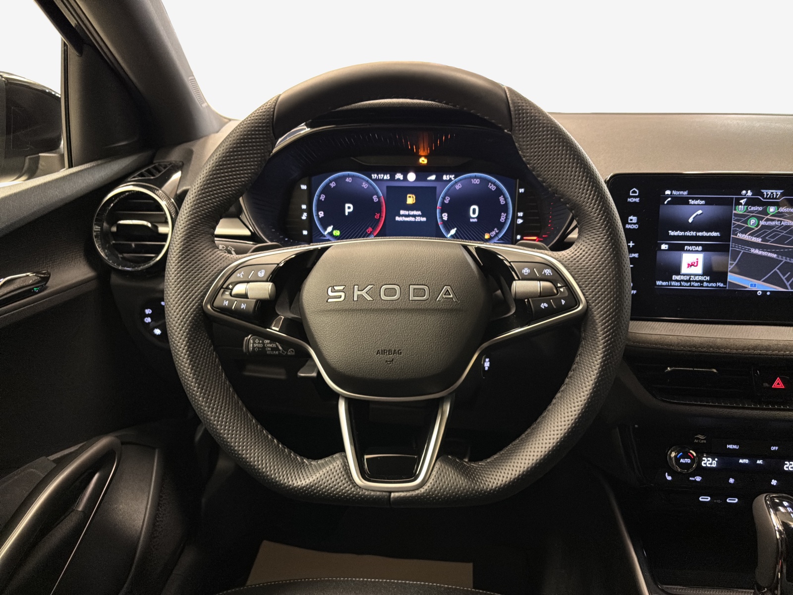 SKODA Fabia 1.0 TSI Dynamic DSG-image-9
