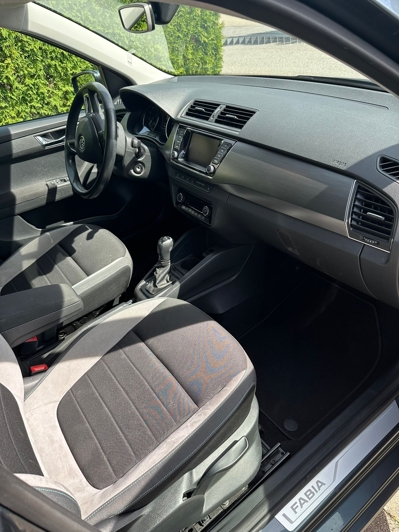 SKODA 1.2 TSI Swiss Edition DSG-image-4