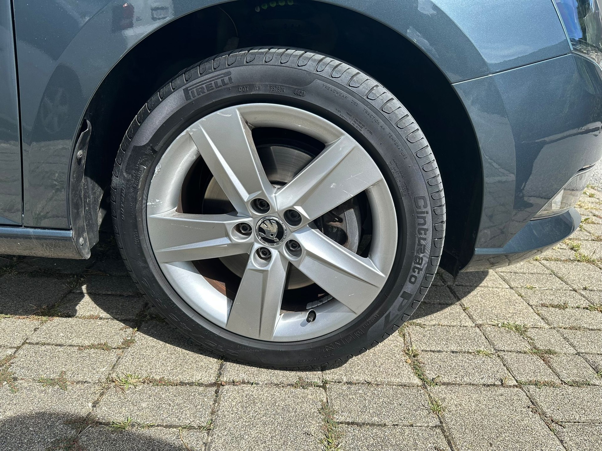 SKODA 1.2 TSI Swiss Edition DSG-image-1