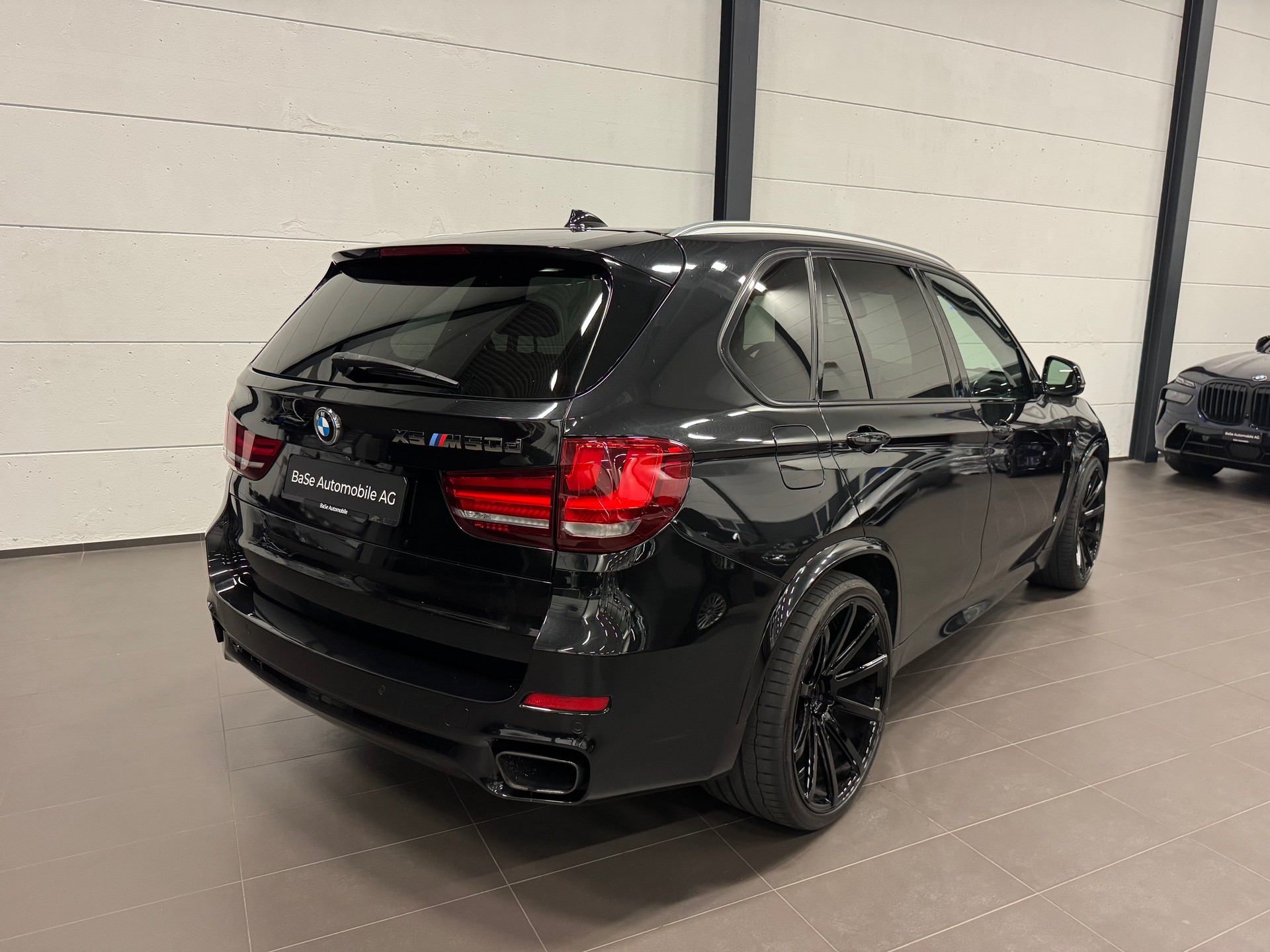 BMW X5 xDrive M50d Steptronic-image-10