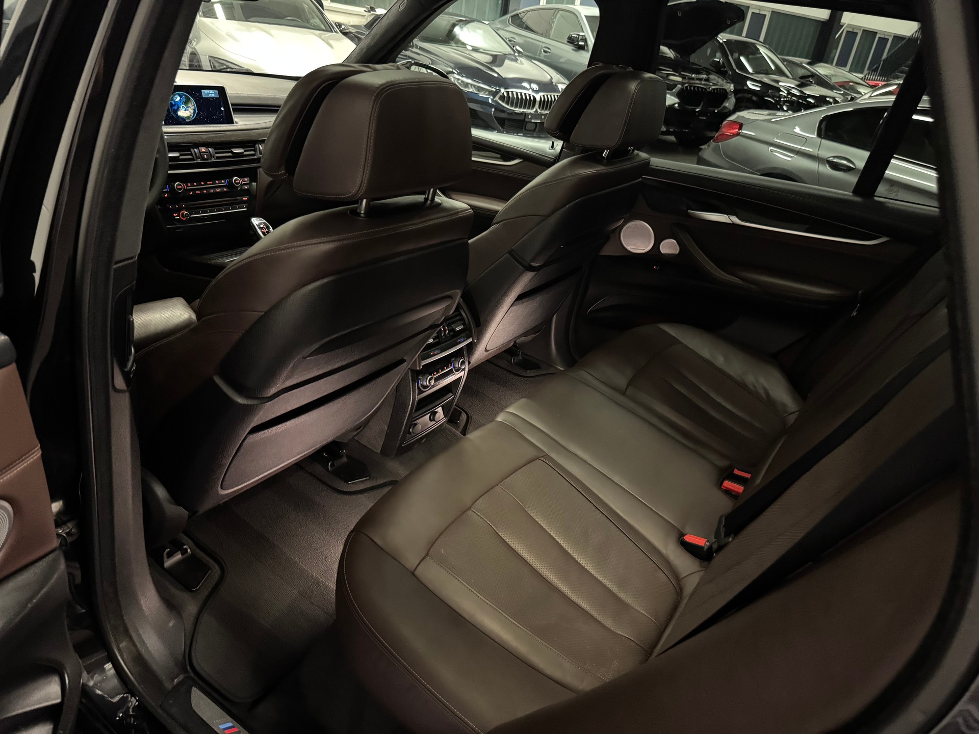 BMW X5 xDrive M50d Steptronic-image-22