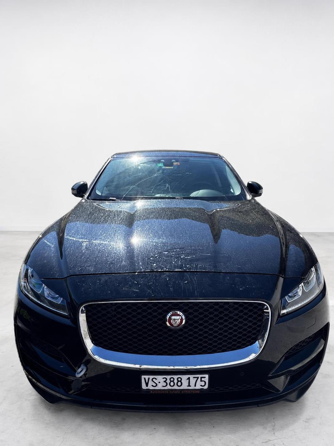 JAGUAR F-Pace 2.0d Portfolio AWD Automatik-image-1