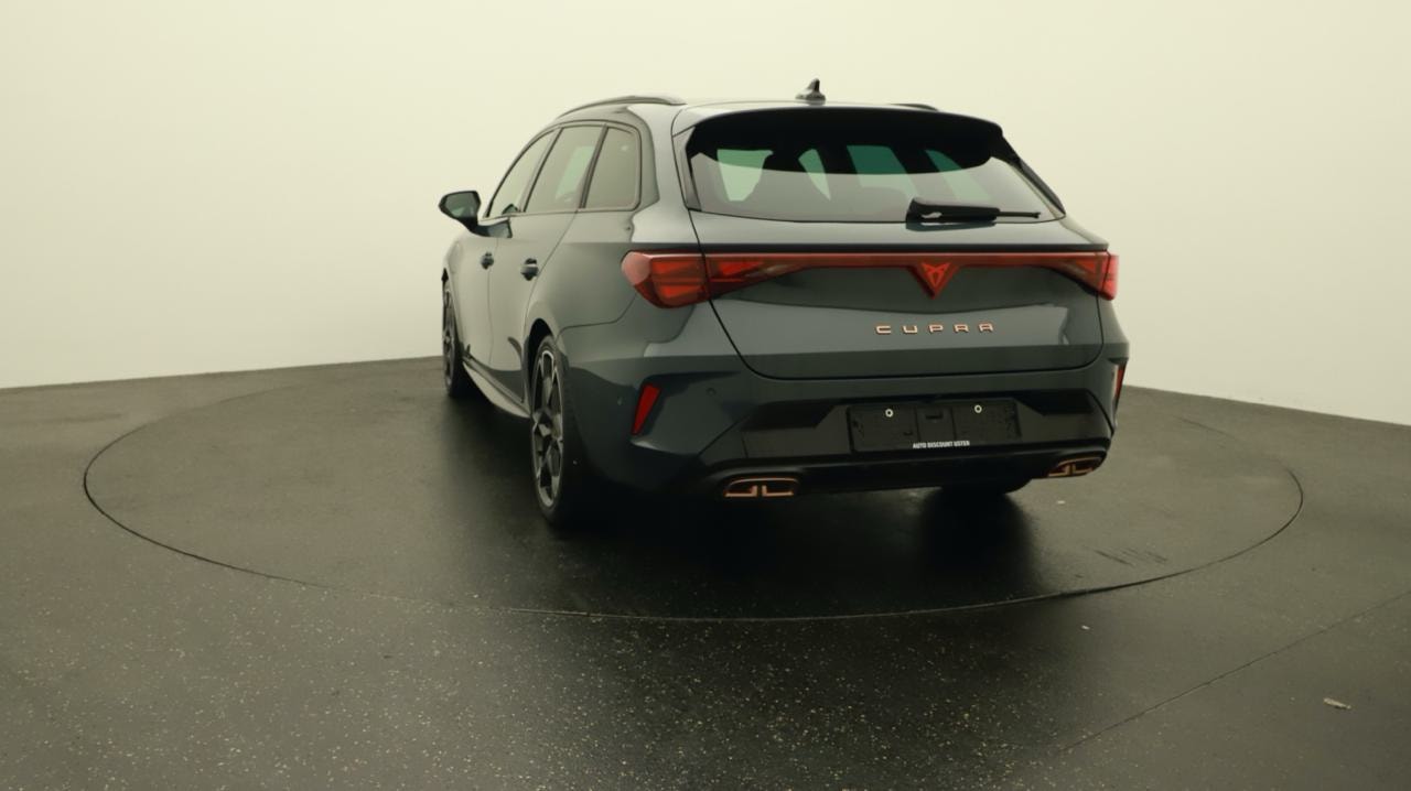 CUPRA LEON ST 1.5 e-HYBRID pHEV VZ DSG-image-3