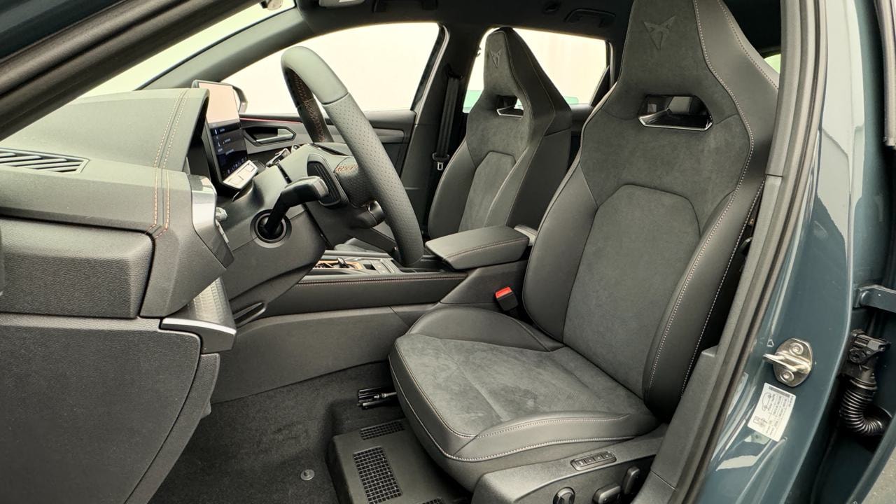 CUPRA LEON ST 1.5 e-HYBRID pHEV VZ DSG-image-4