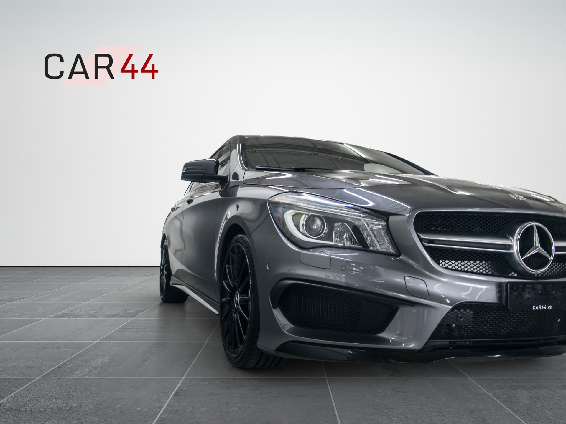 MERCEDES-BENZ CLA Shooting Brake 45 AMG 4Matic Speedshift-image-10