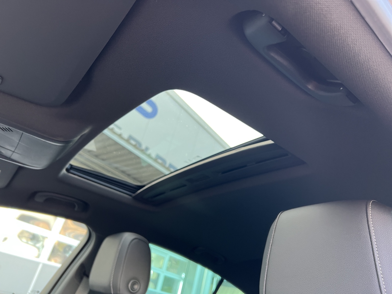 OPEL Insignia 2.0 T Grand Sport Excellence 4WD Automat.-image-9