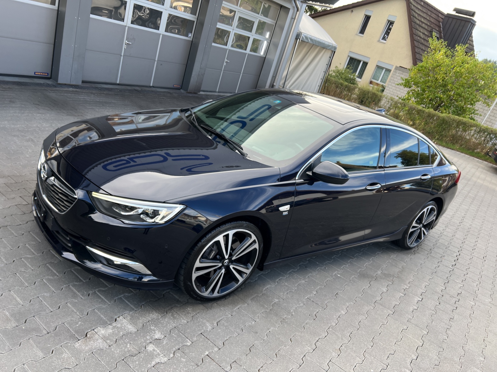 OPEL Insignia 2.0 T Grand Sport Excellence 4WD Automat.-image-15