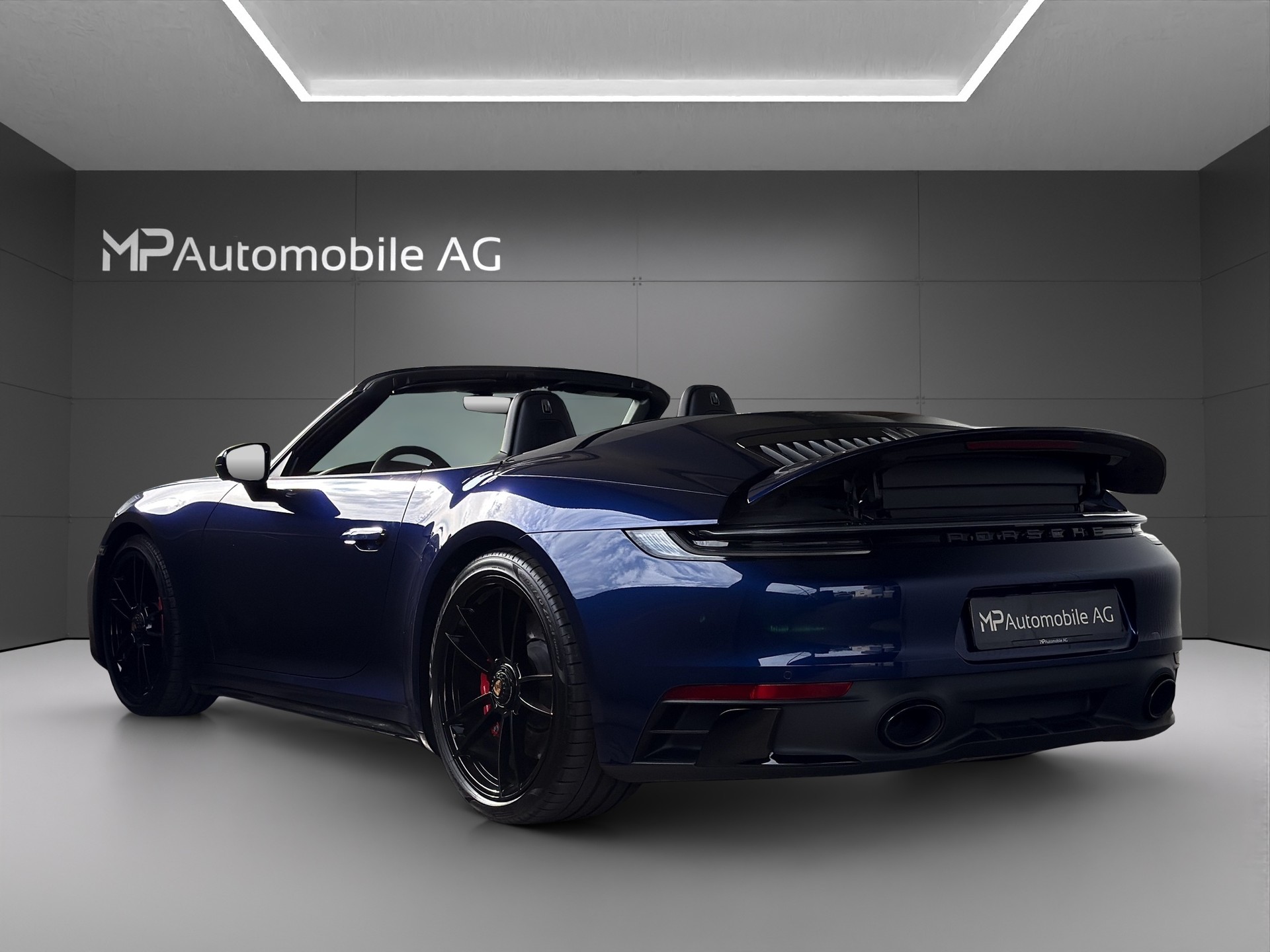 PORSCHE 911 Carrera 4 GTS Cabriolet PDK-image-6