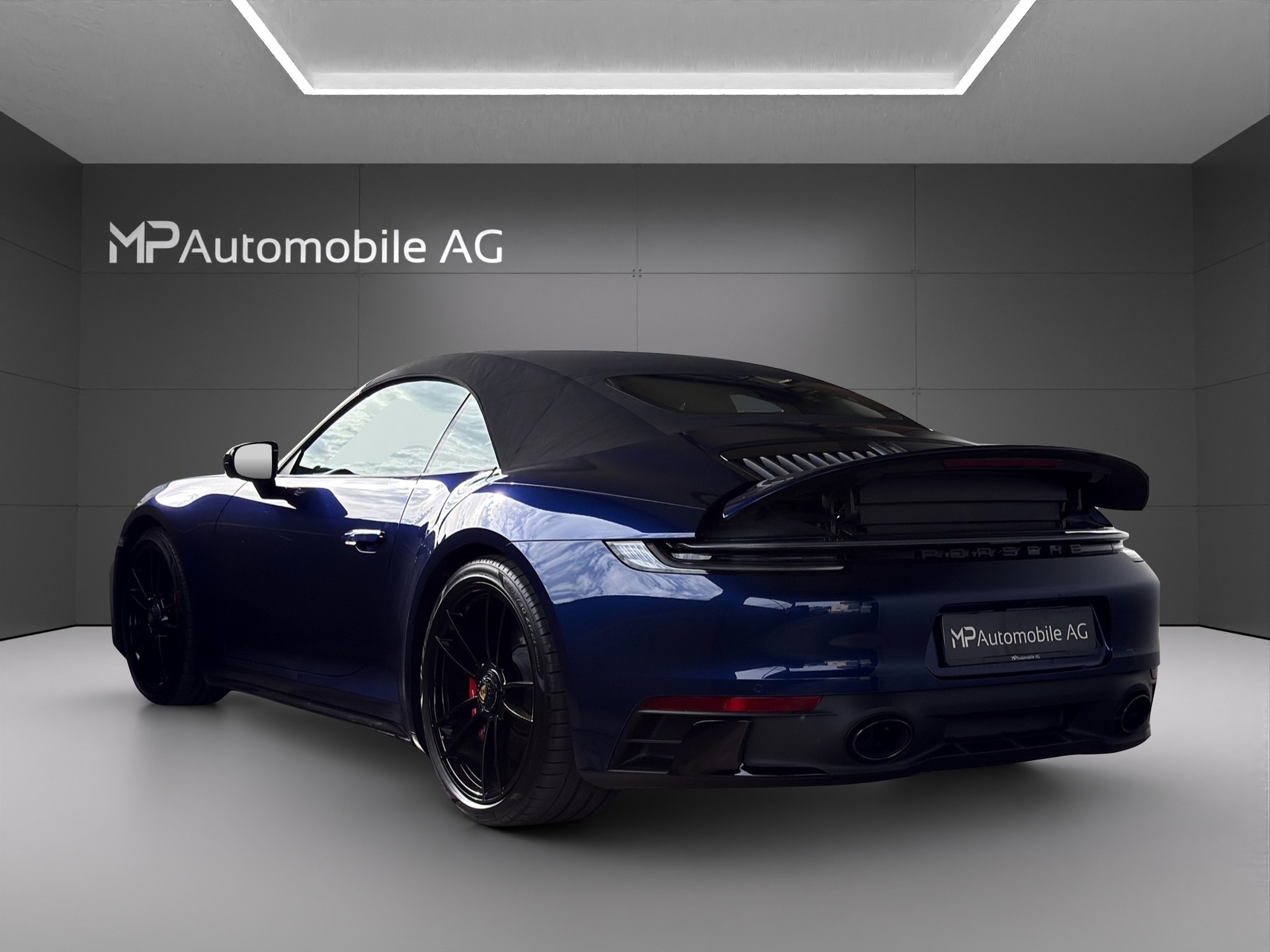 PORSCHE 911 Carrera 4 GTS Cabriolet PDK-image-7