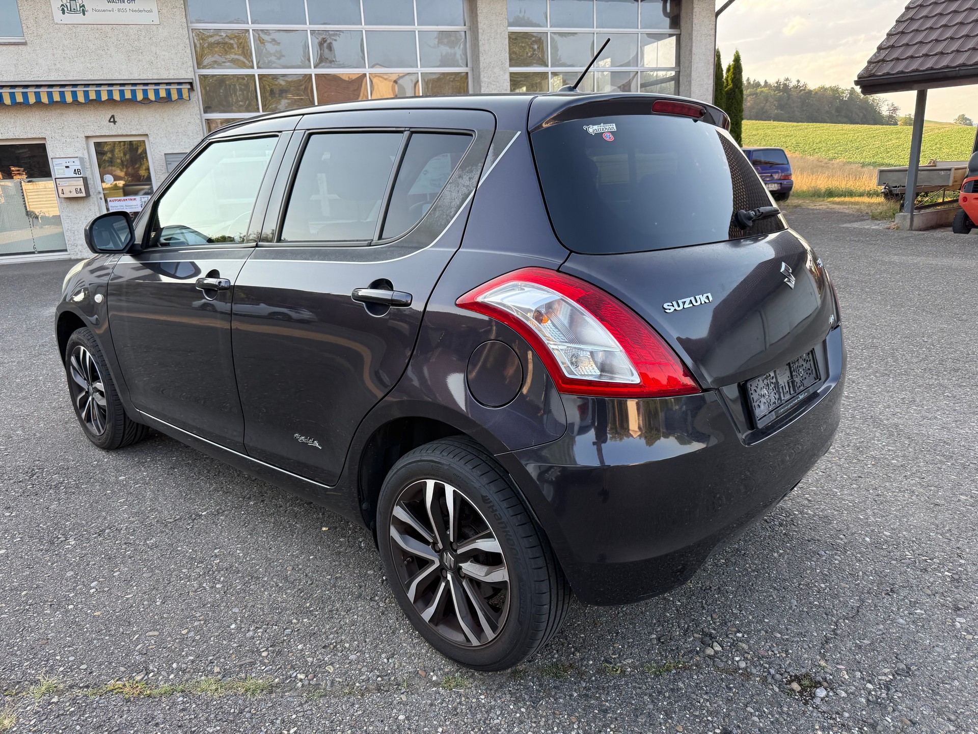 SUZUKI Swift 1.2i 16V PizSulai Top 4x4-image-10