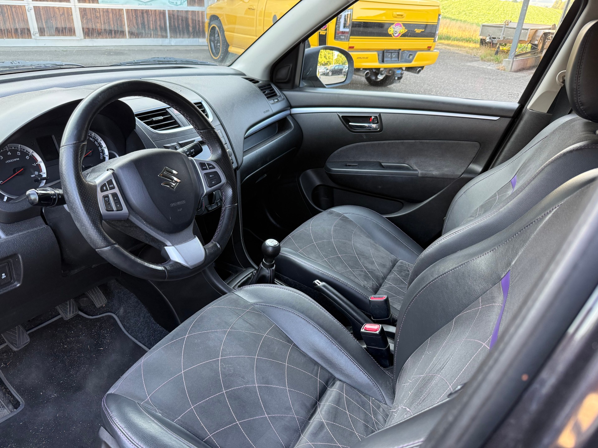 SUZUKI Swift 1.2i 16V PizSulai Top 4x4-image-11