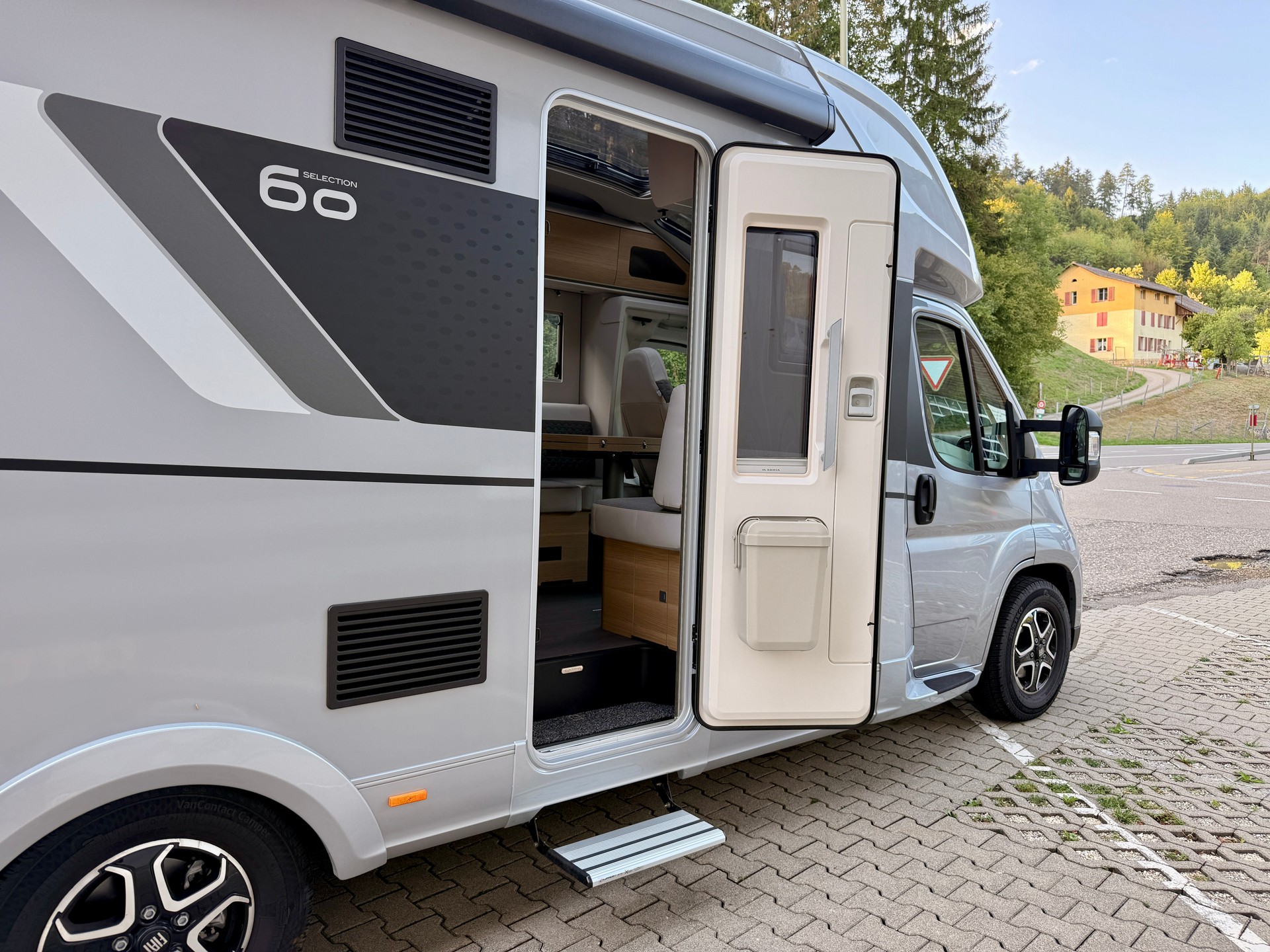 ADRIA 670 DL 60 Years Deluxe Edition-image-7
