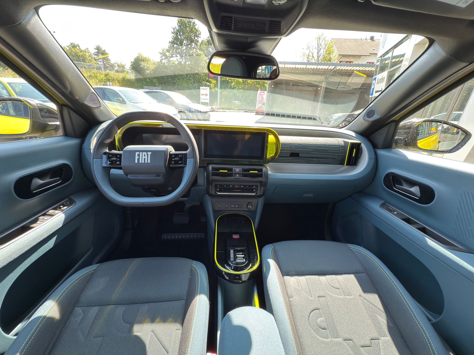 FIAT Grande Panda 1.2 MHEV Icon PACK TECH+WINTER+STYLE-image-9