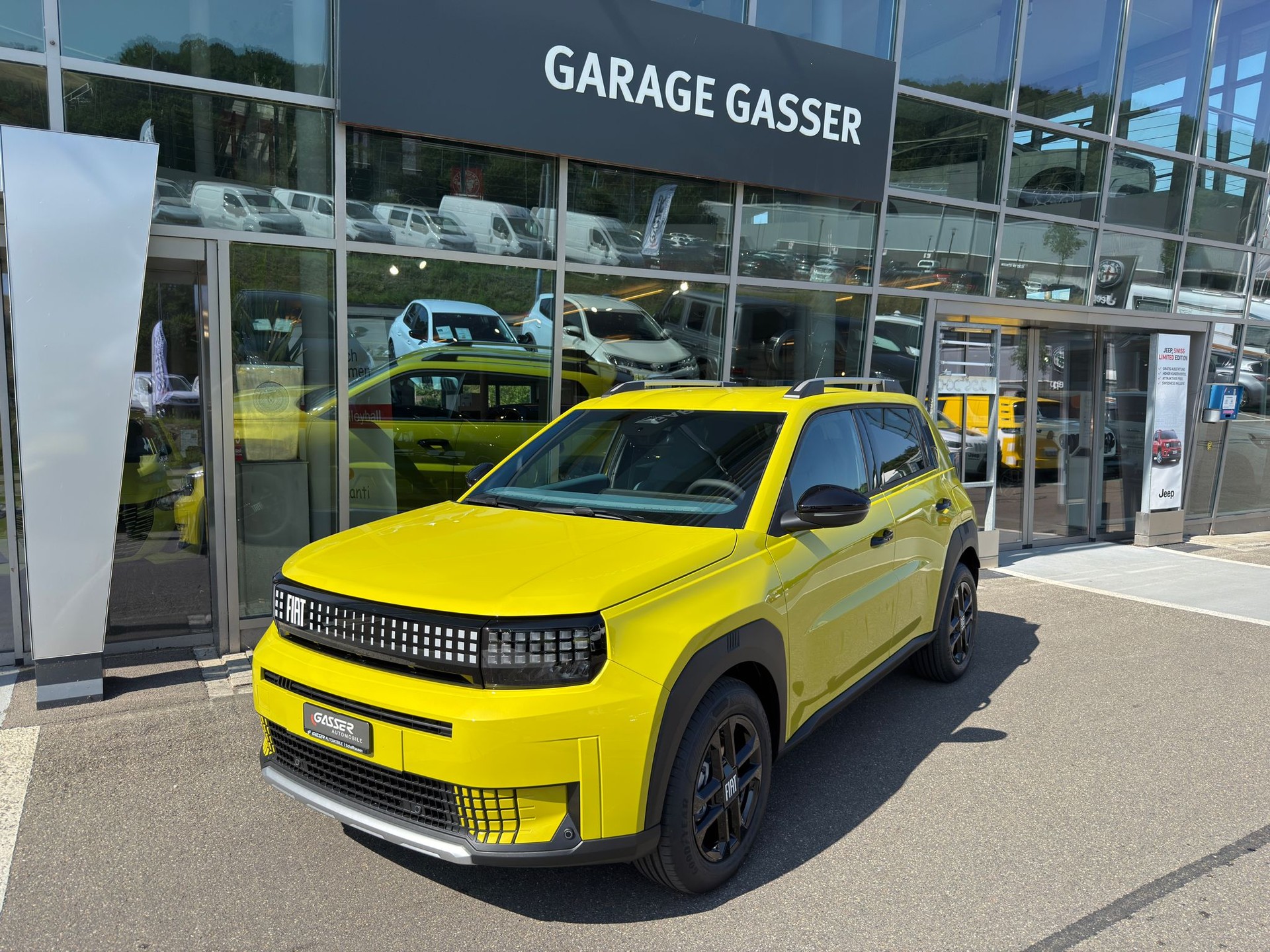 FIAT Grande Panda 1.2 MHEV Icon PACK TECH+WINTER+STYLE-image-0