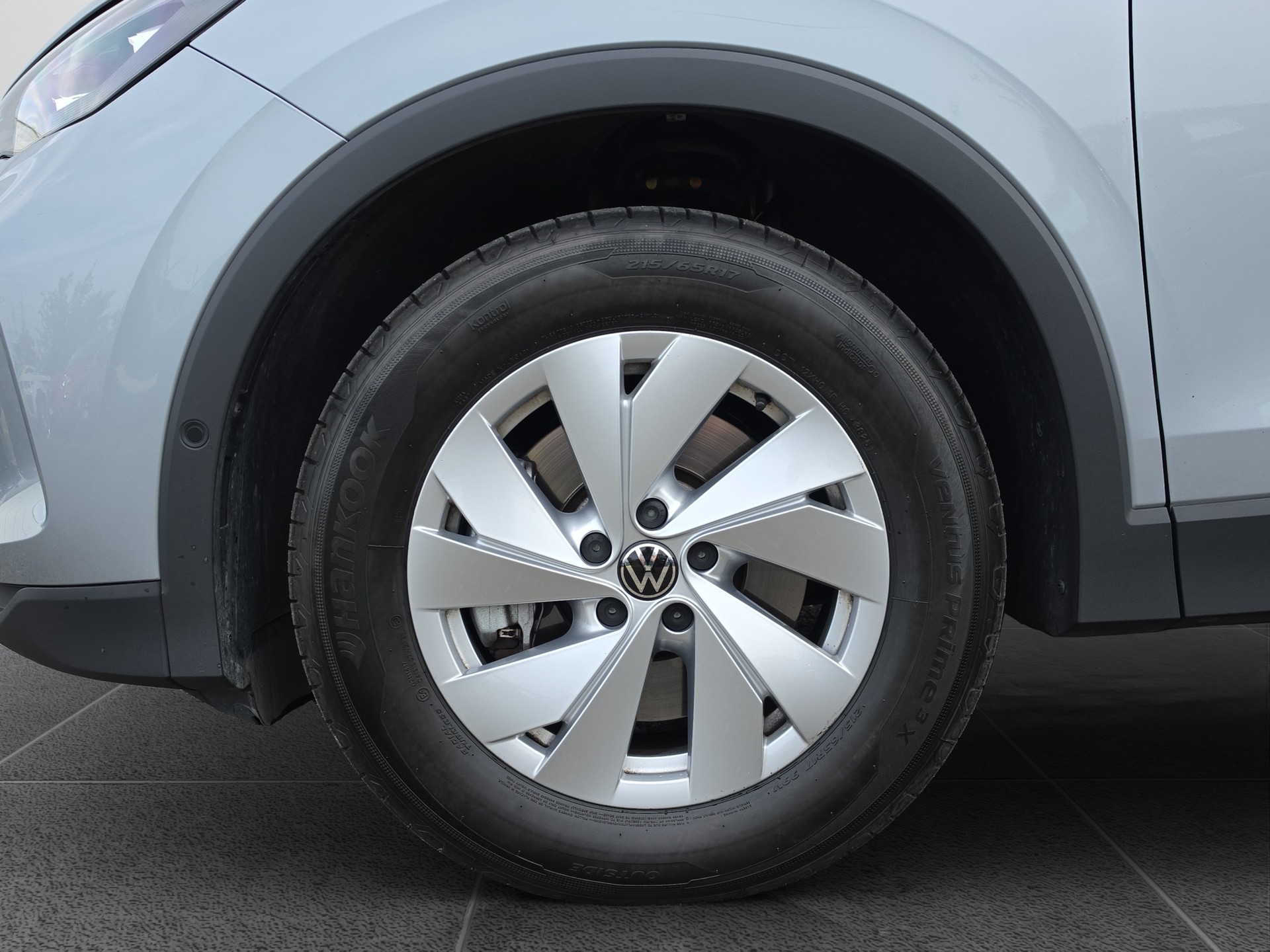 VW Tiguan 2.0 TSI Life DSG 4motion-image-8