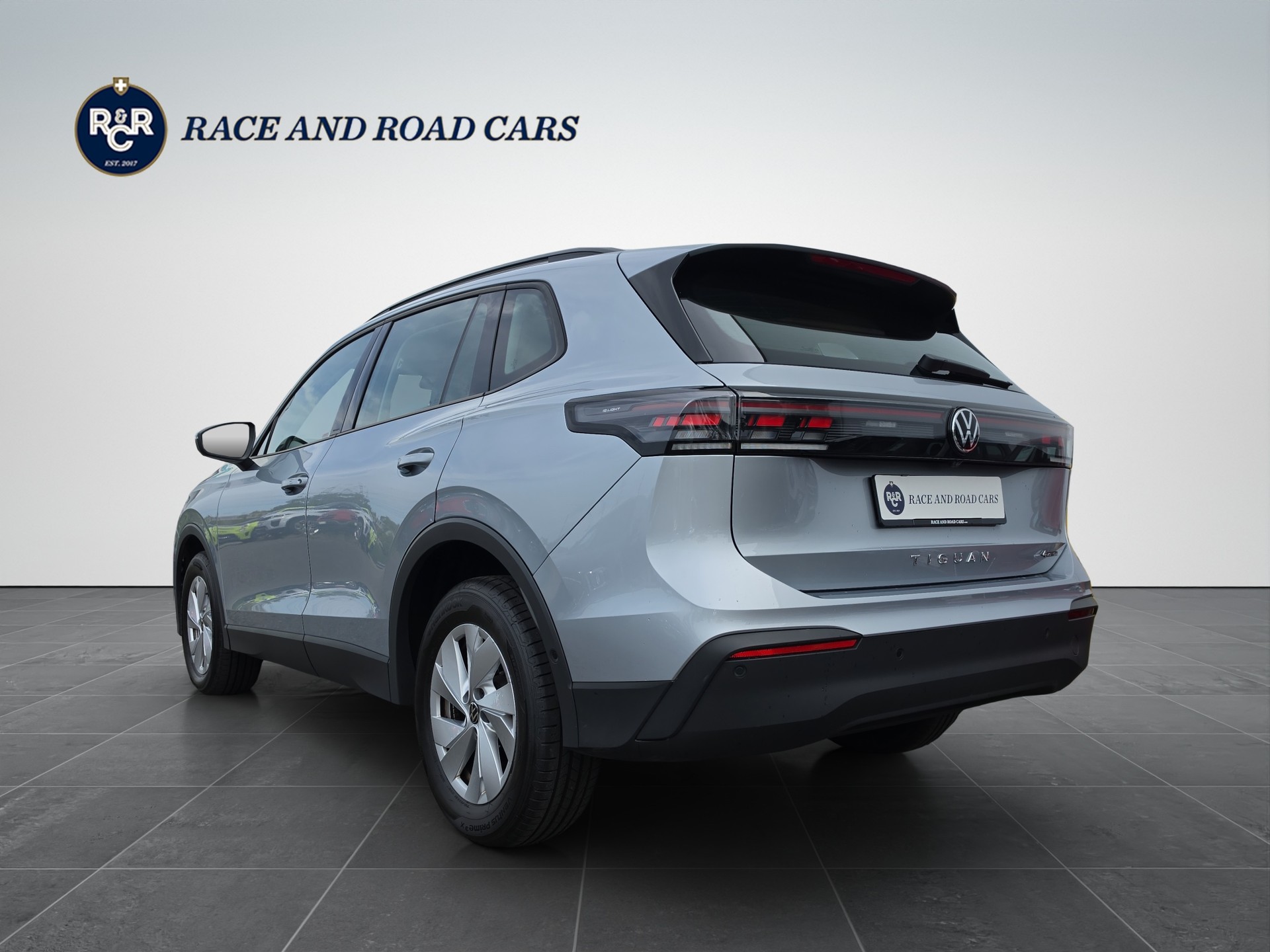VW Tiguan 2.0 TSI Life DSG 4motion-image-6