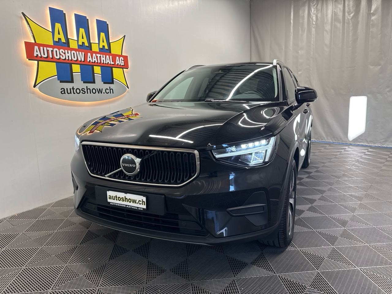 VOLVO XC40 B3 Plus Dark DCT-image-13