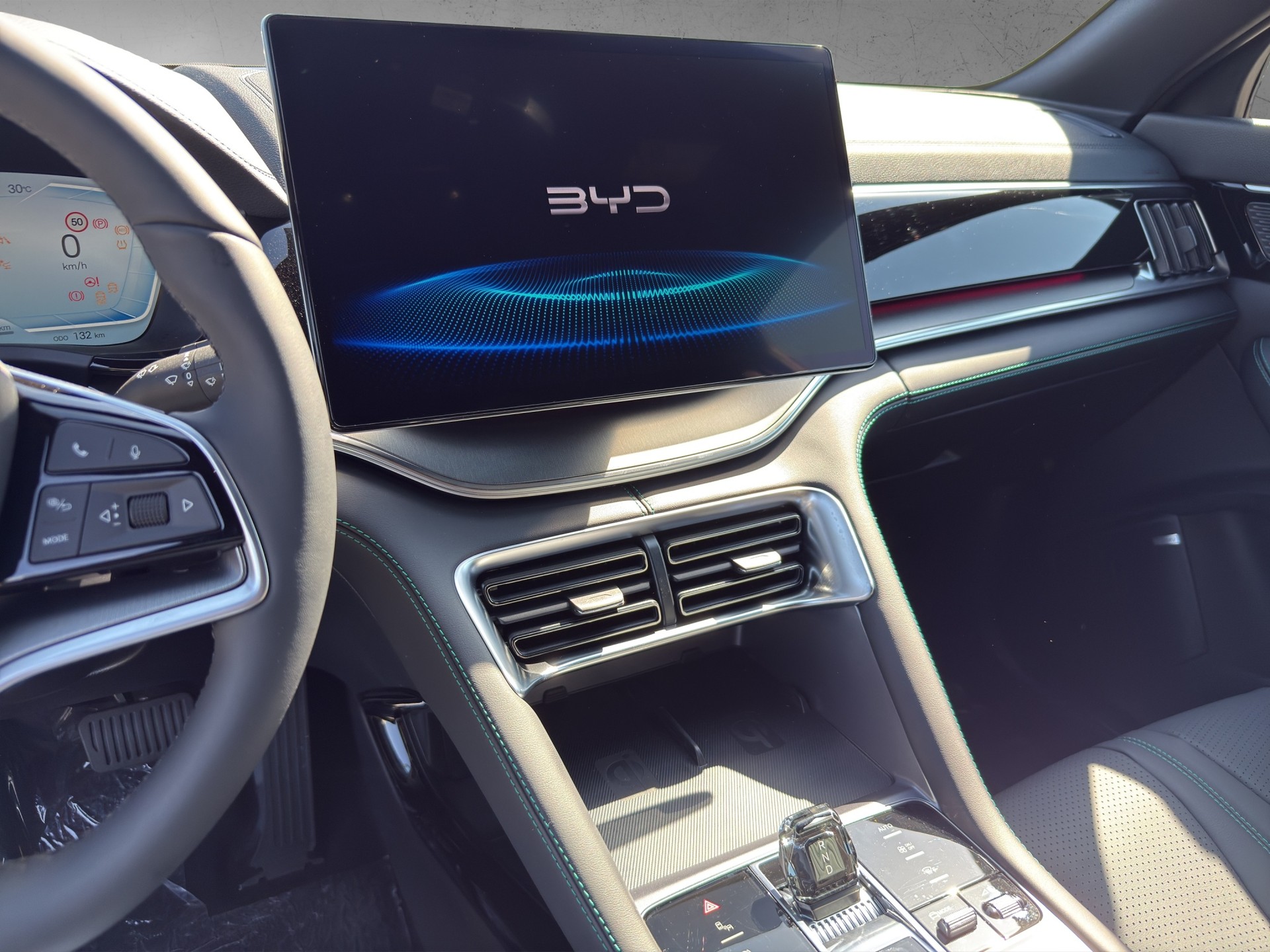 BYD Seal U DM-i Design AWD-image-6