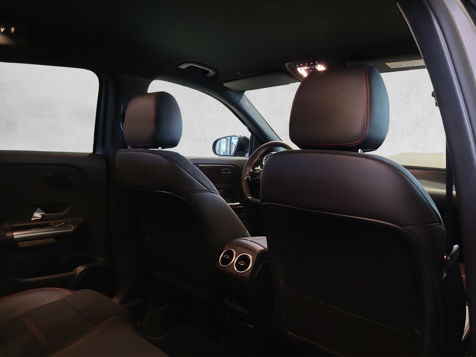 MERCEDES-BENZ GLA 250 e AMG EQ Star-image-6