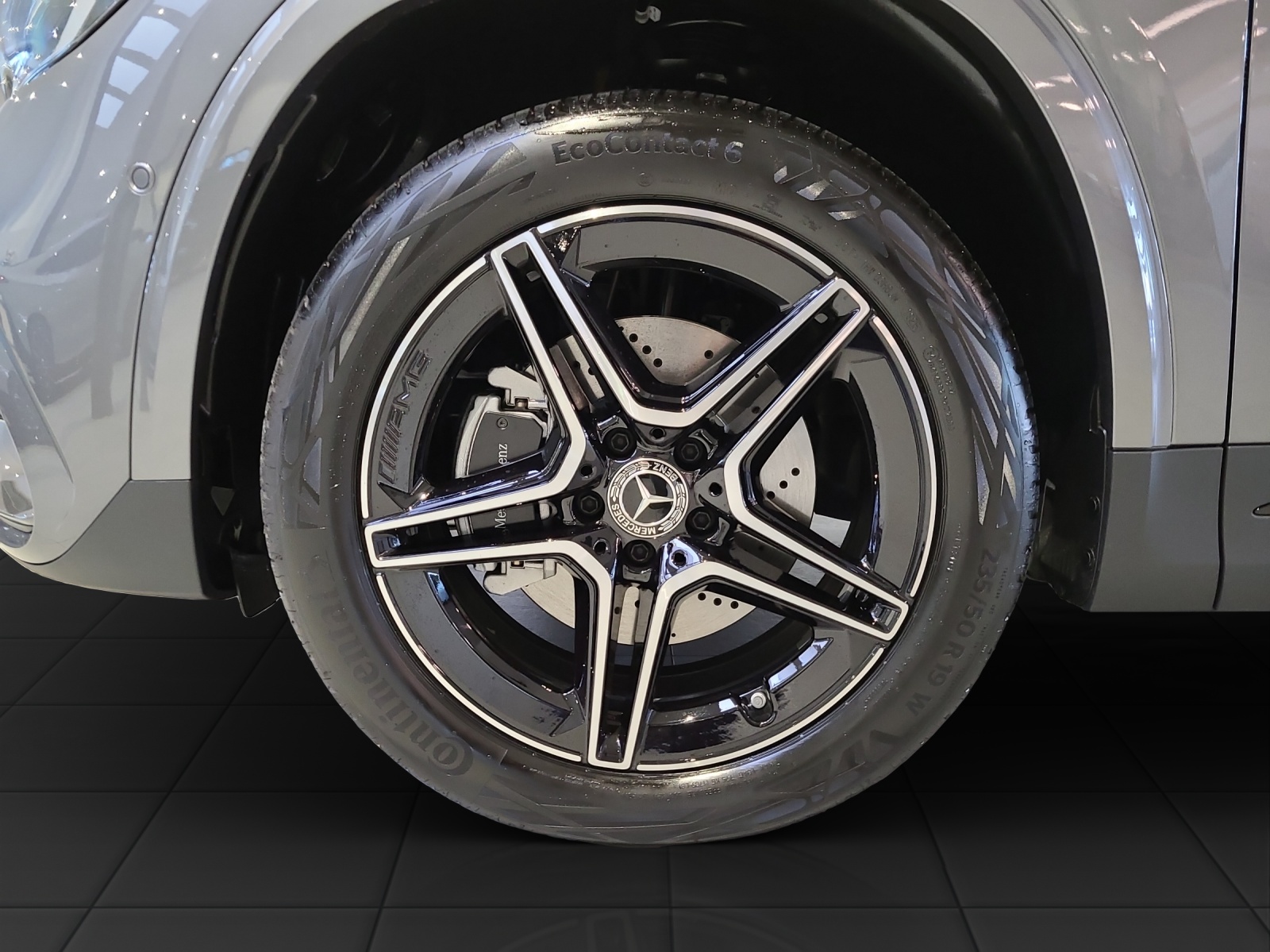 MERCEDES-BENZ GLA 250 e AMG EQ Star-image-1