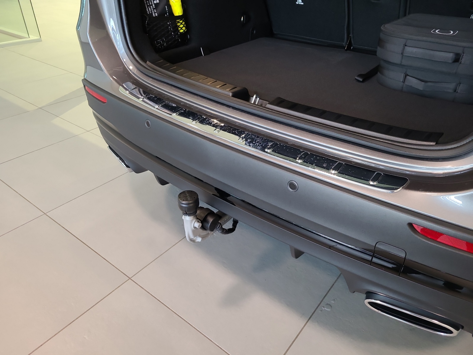 MERCEDES-BENZ GLA 250 e AMG EQ Star-image-7