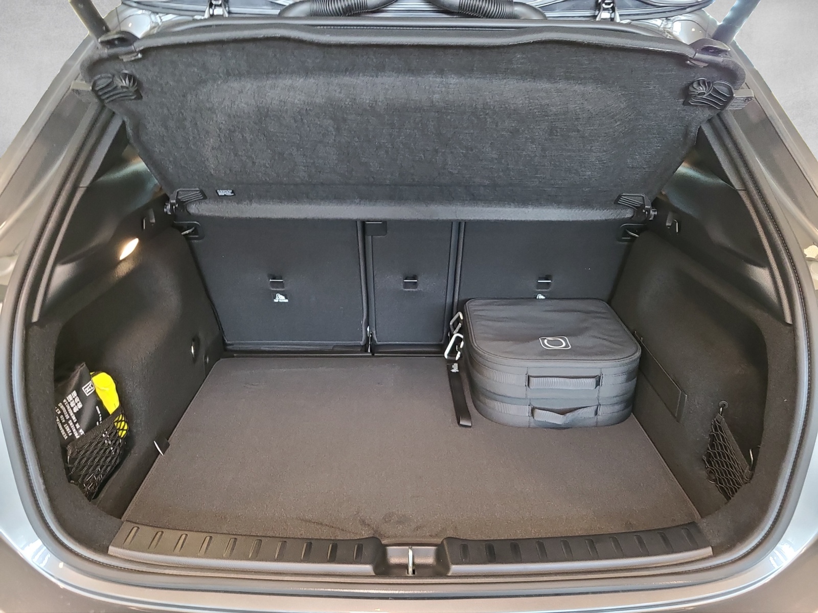 MERCEDES-BENZ GLA 250 e AMG EQ Star-image-5