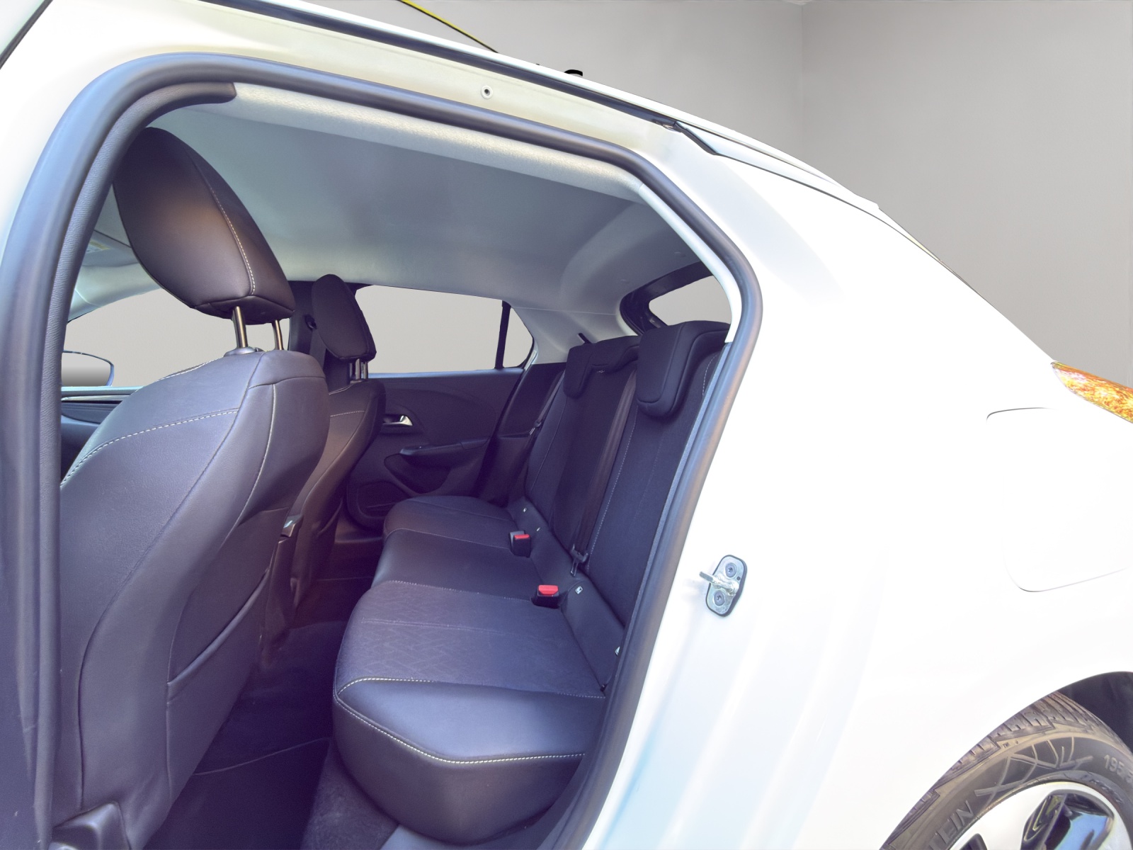 OPEL Corsa-e Elegance-image-16
