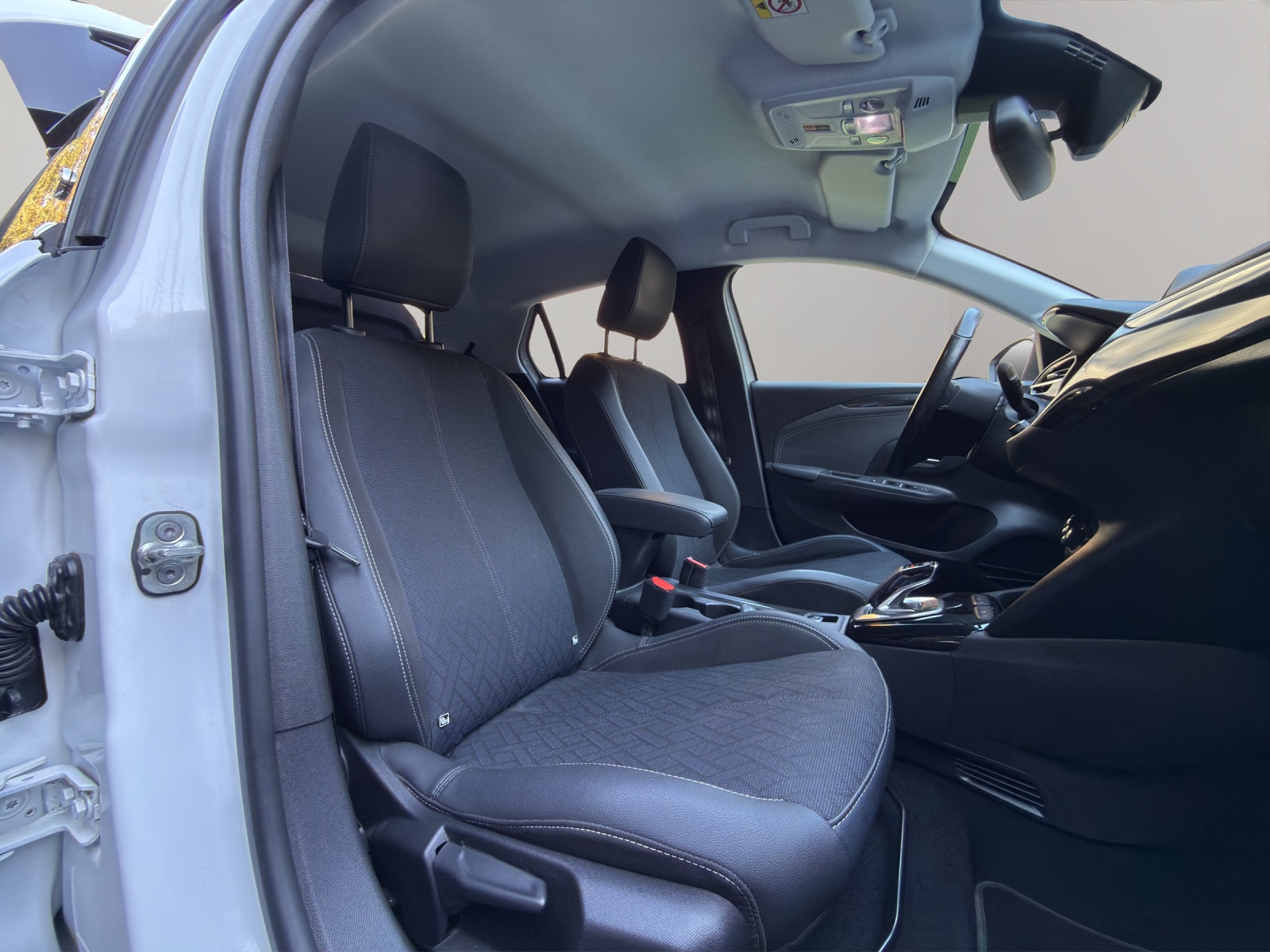 OPEL Corsa-e Elegance-image-22