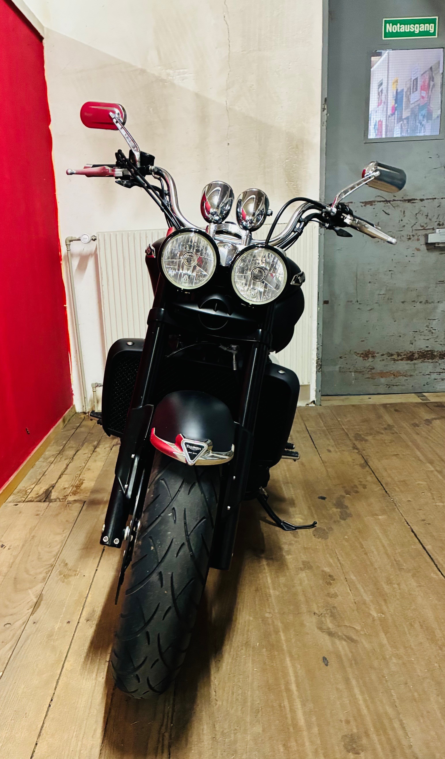 TRIUMPH Rocket III Roadster ABS-showroom-element-2