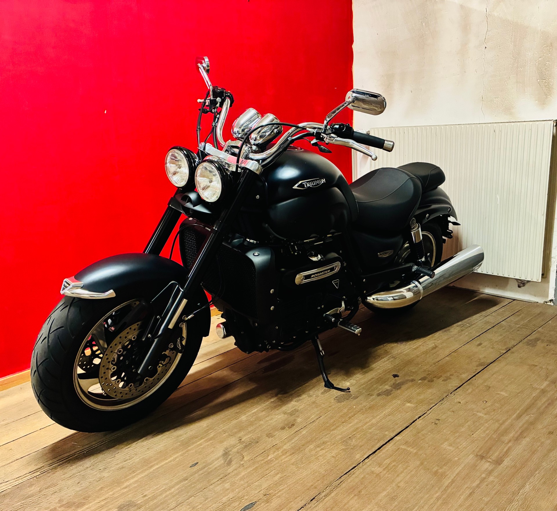TRIUMPH Rocket III Roadster ABS-showroom-element-1