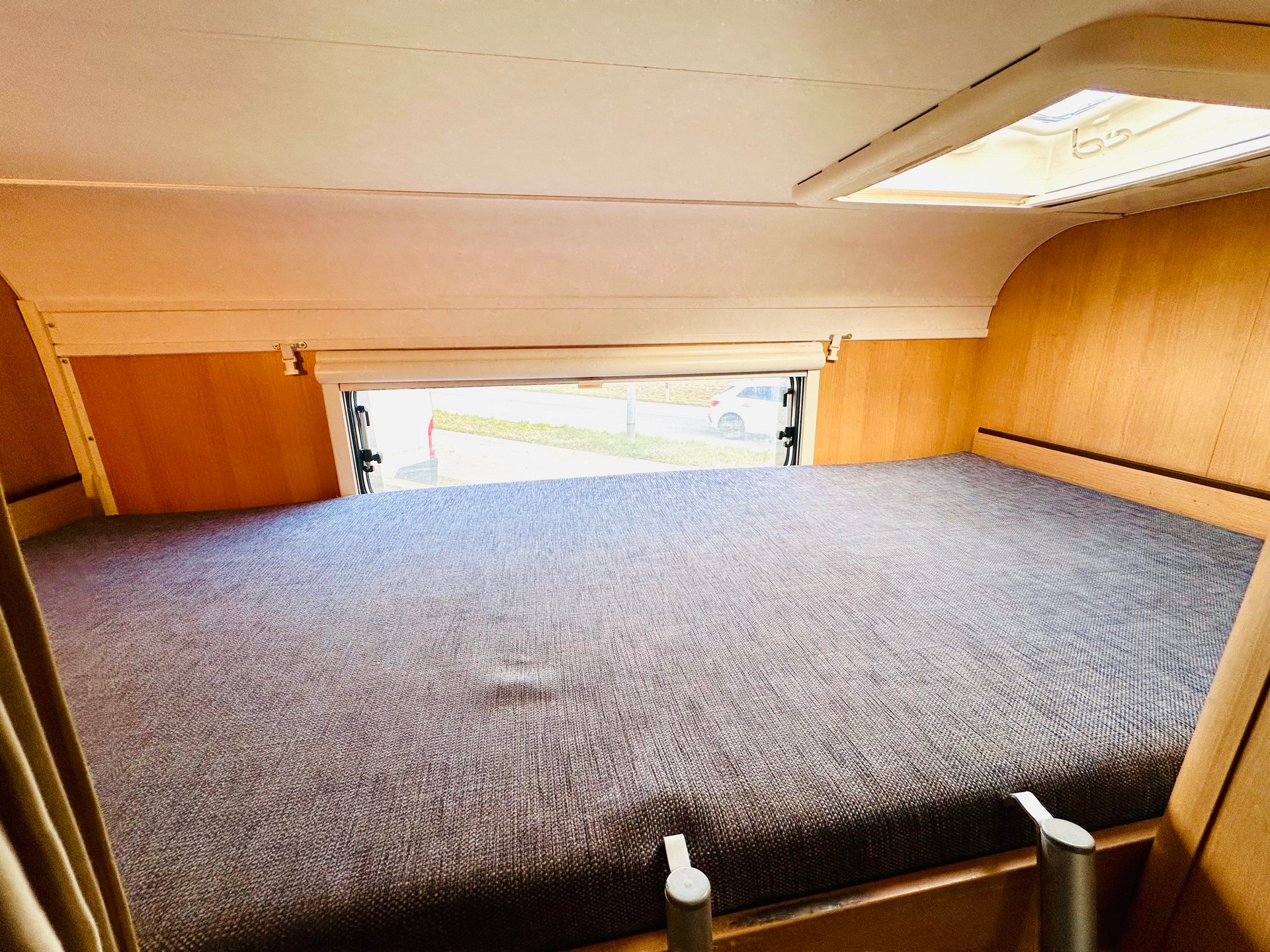 FORD 2.2TDCi 140PS TEC *** ETAGENBETT/ Top Family Camper***-image-15