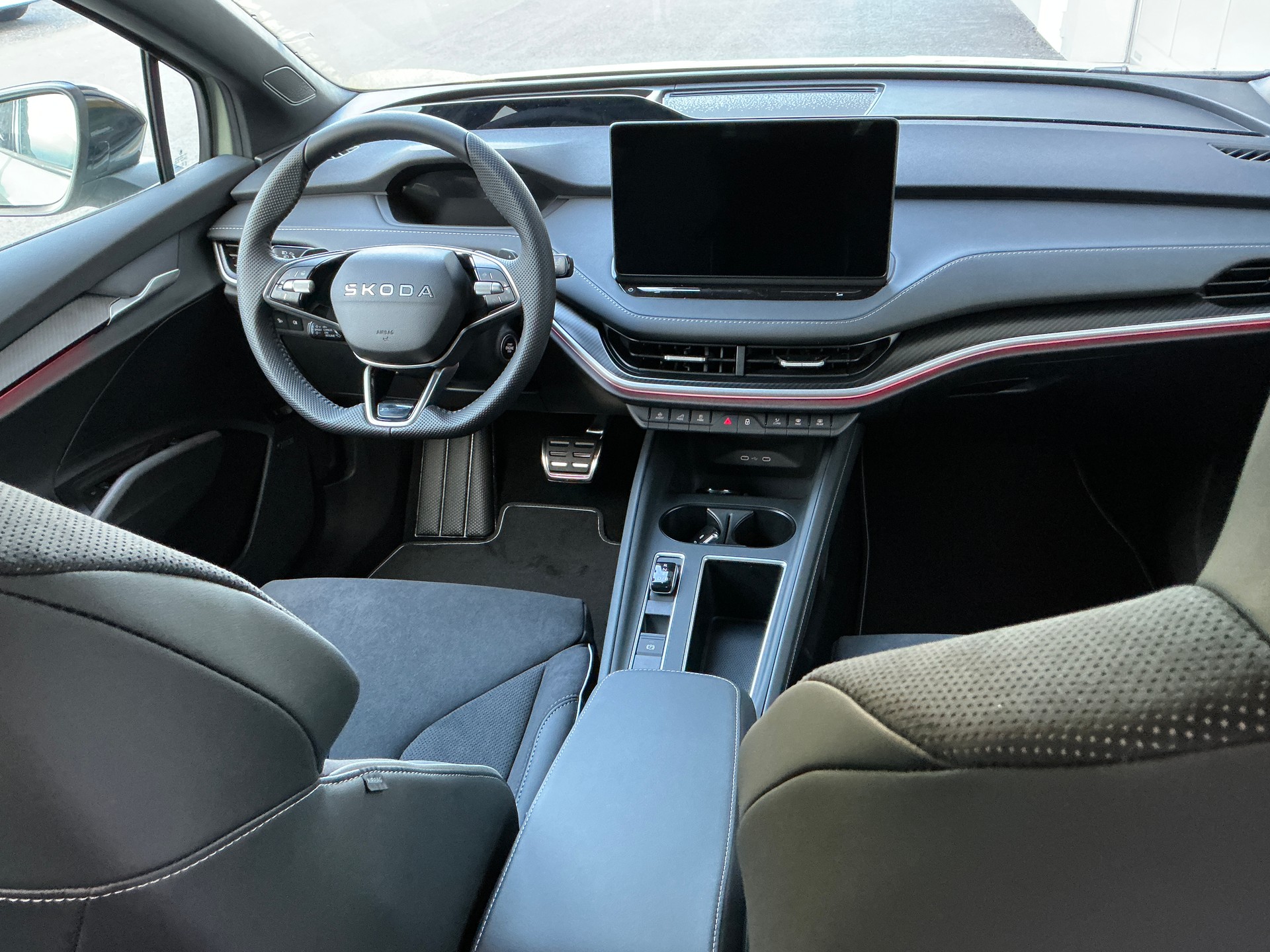 SKODA Elroq 85 SportLine 4x4-image-6