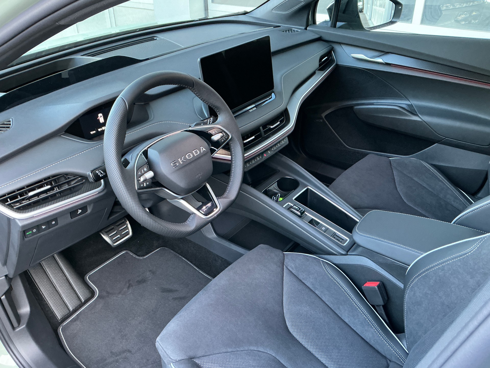 SKODA Elroq 85 SportLine 4x4-image-7