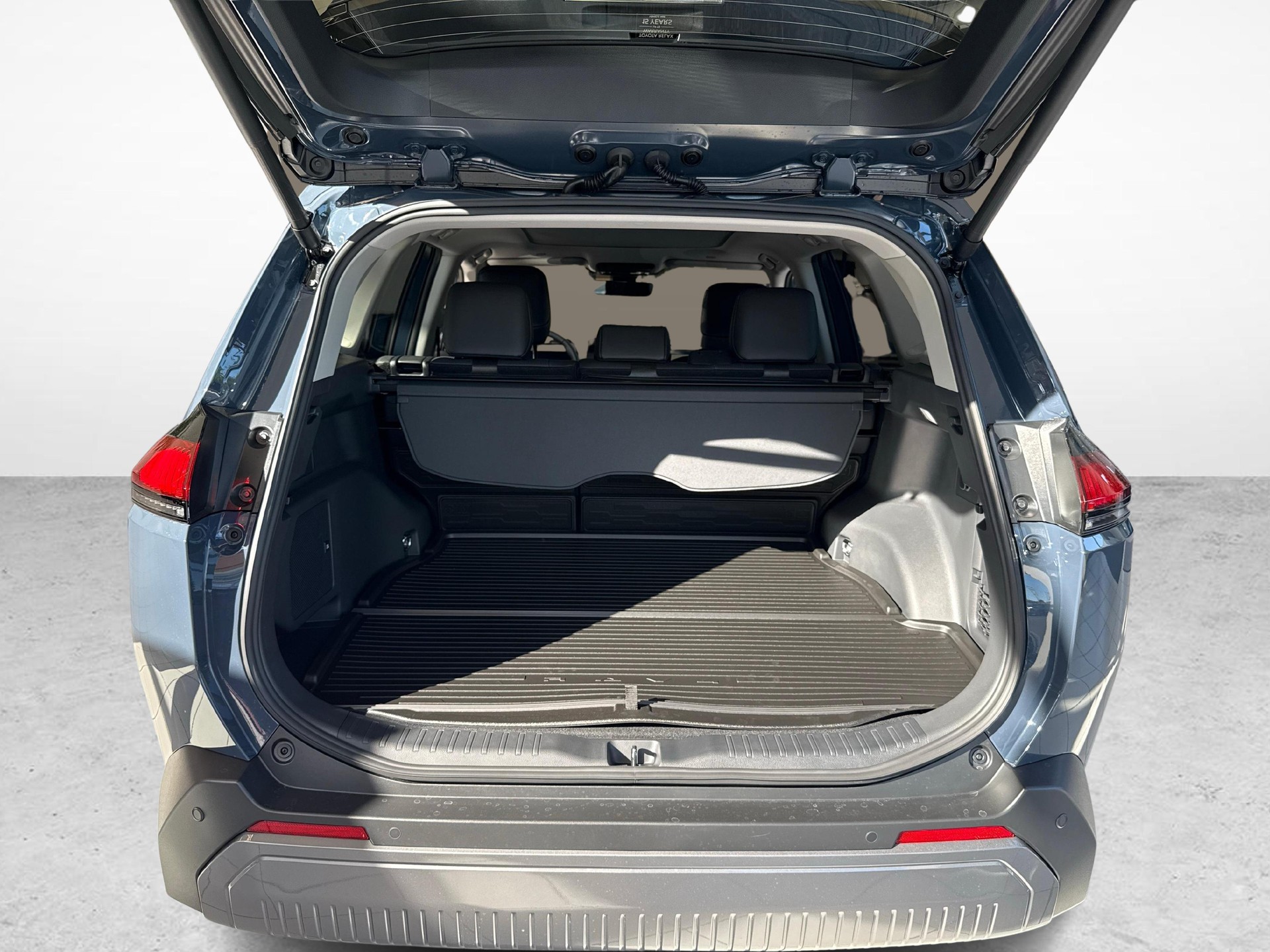TOYOTA RAV4 2.5 HEV Premium-image-11