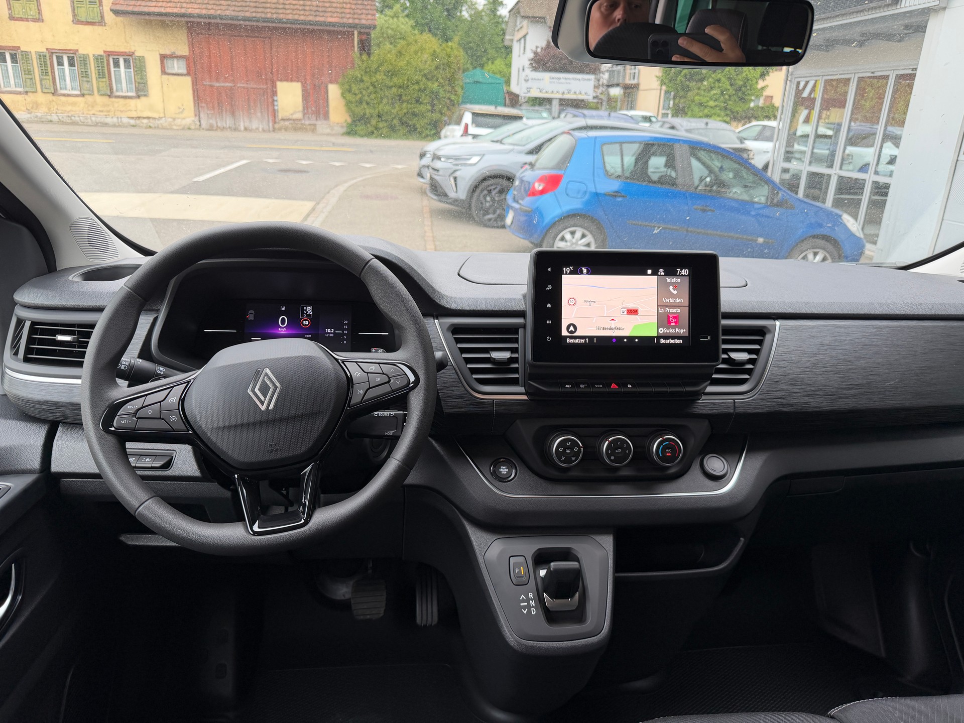 RENAULT Trafic Spaceclass 2.0 dCi Blue 170-image-4