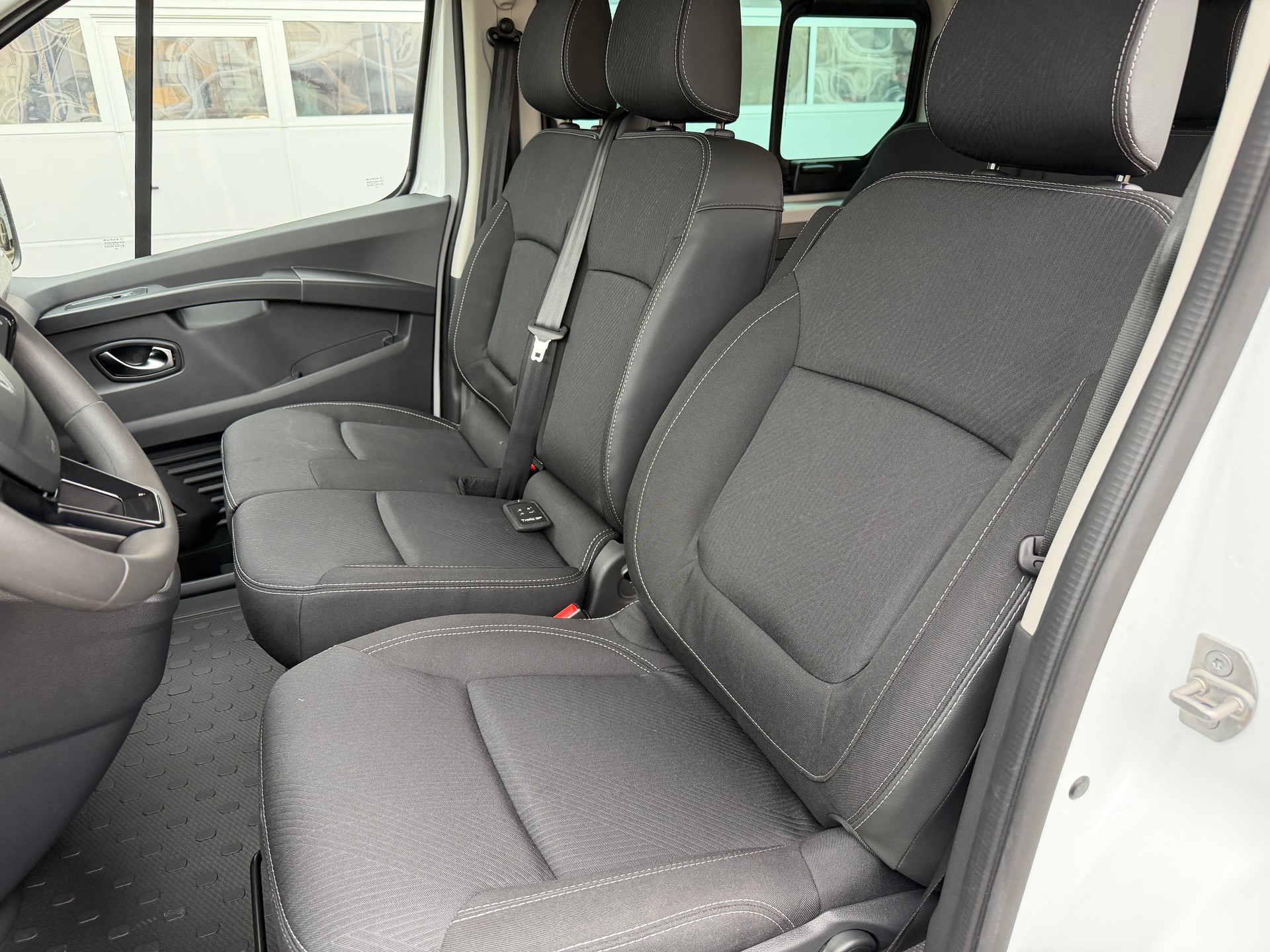 RENAULT Trafic Spaceclass 2.0 dCi Blue 170-image-5
