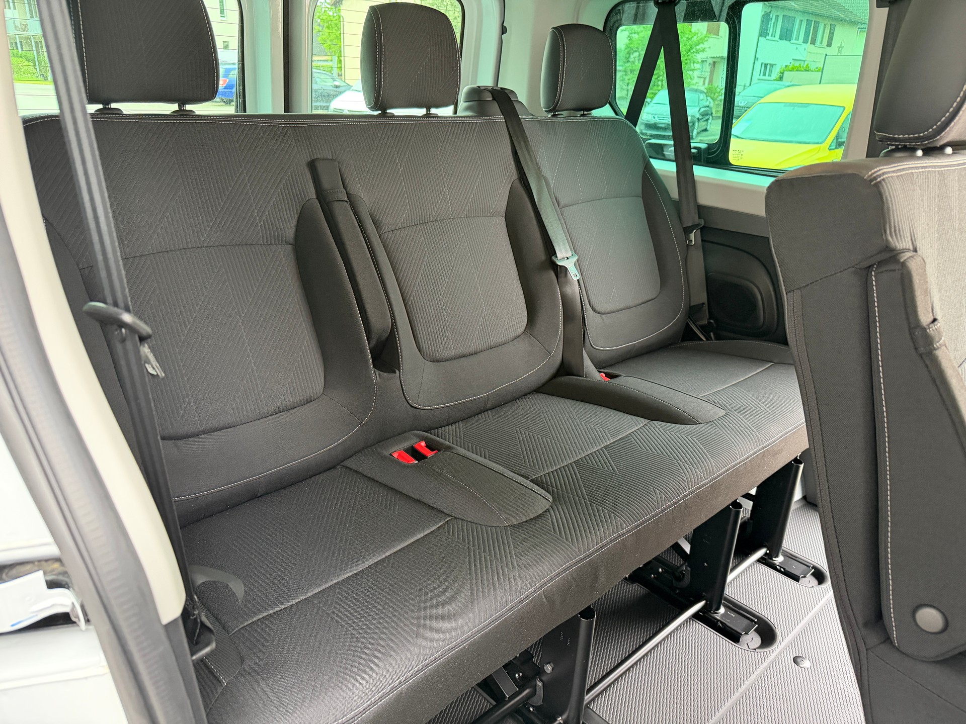 RENAULT Trafic Spaceclass 2.0 dCi Blue 170-image-7