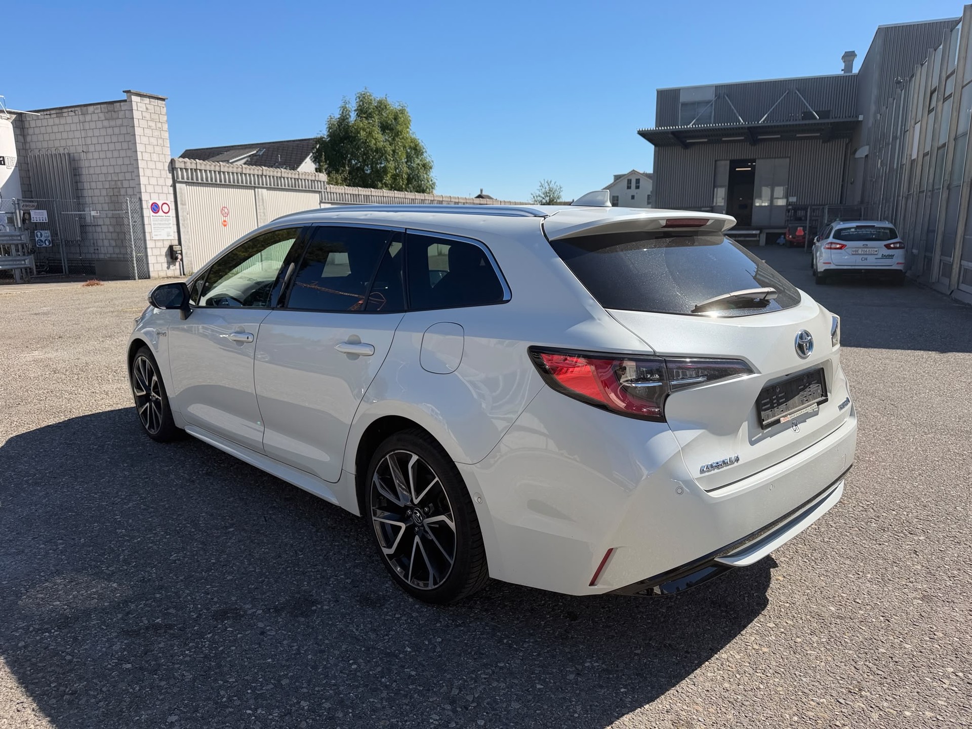 TOYOTA Corolla Touring Sports 2.0 HSD Trend e-CVT-image-5