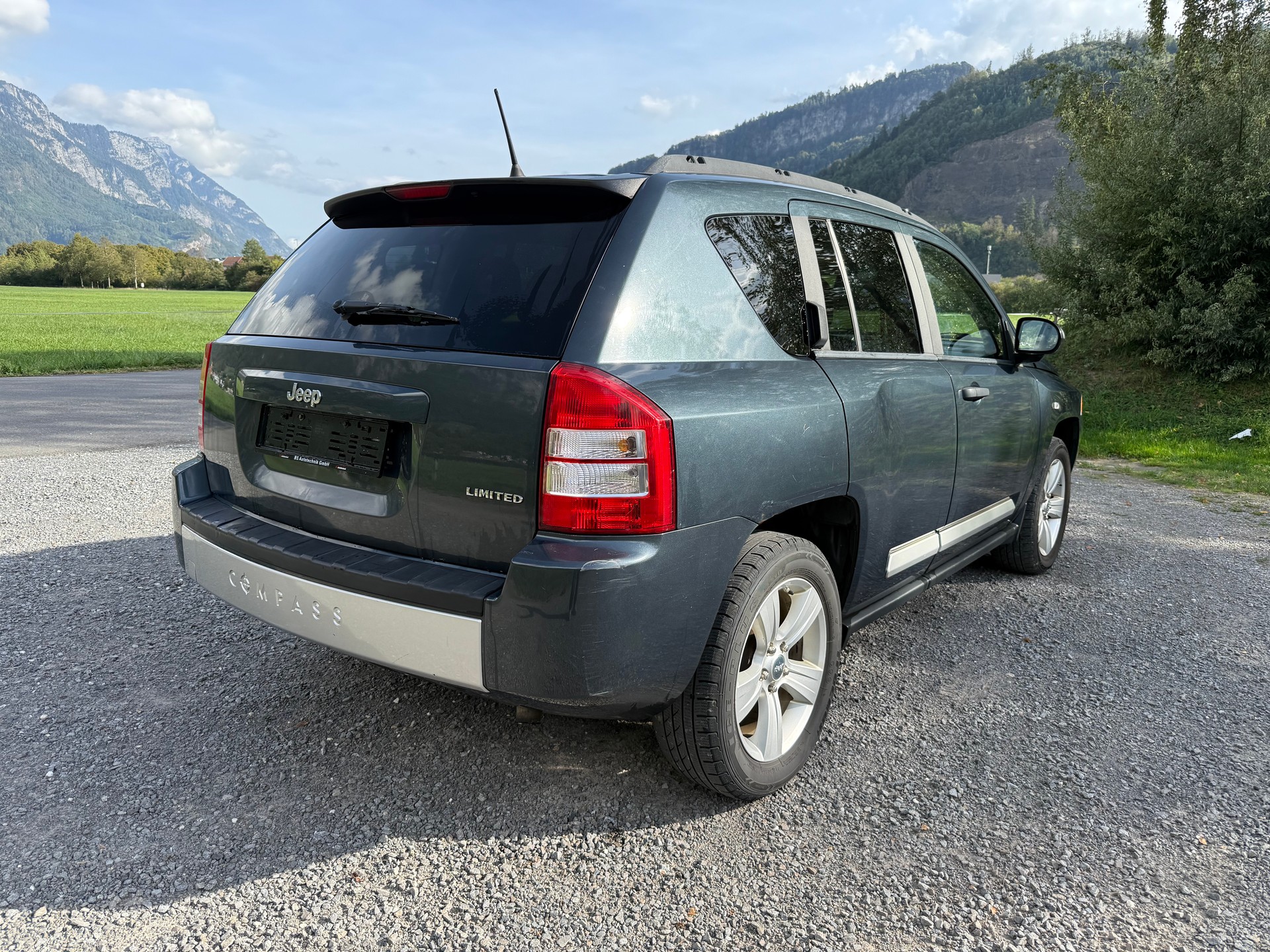 JEEP Compass 2.4 Limited-image-4