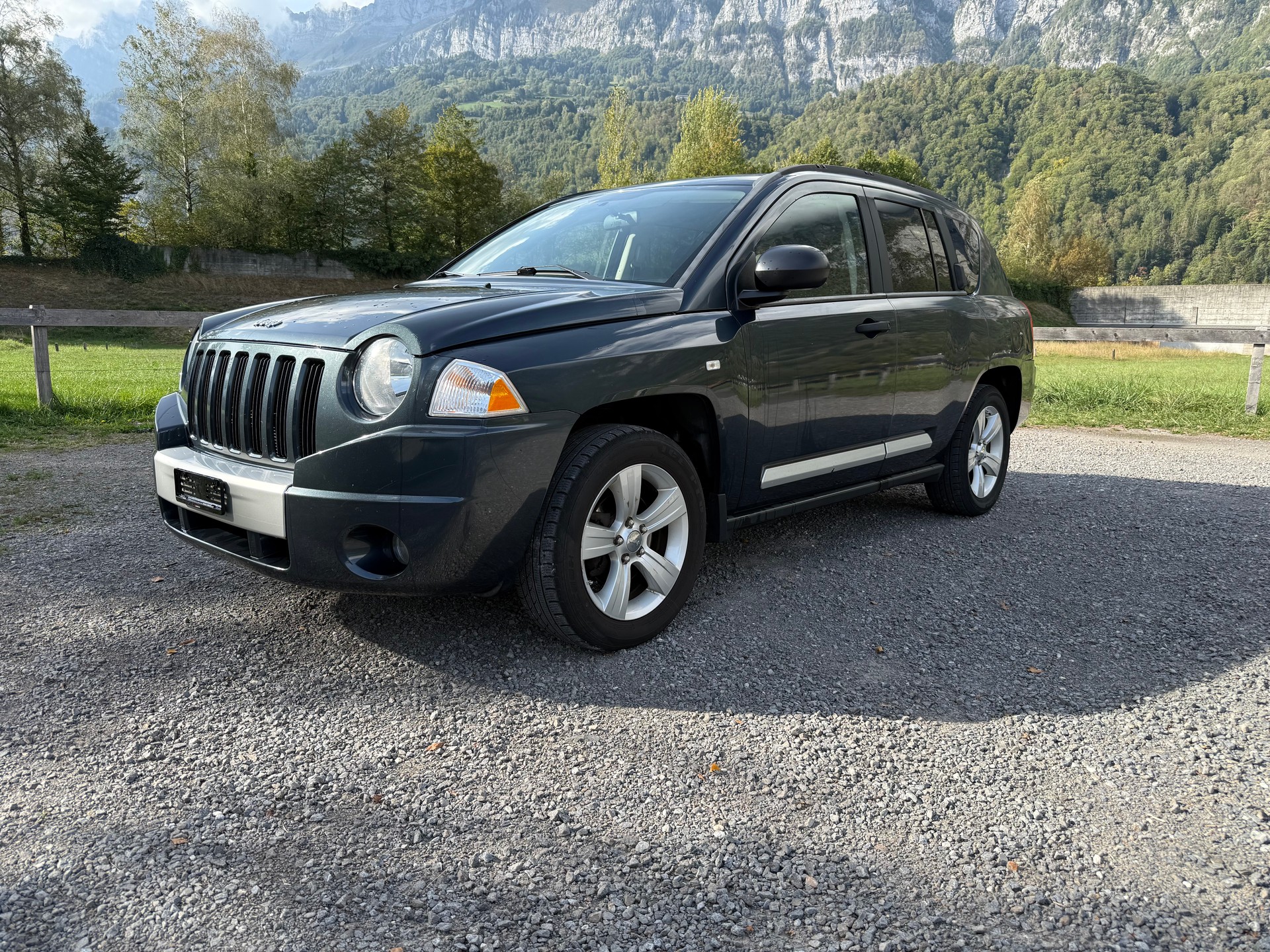 JEEP Compass 2.4 Limited-image-0