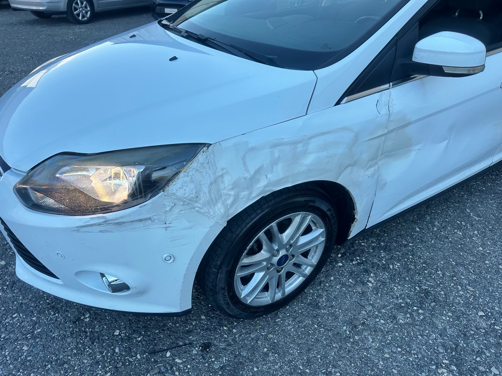FORD Focus 1.0 SCTi Carving-image-4