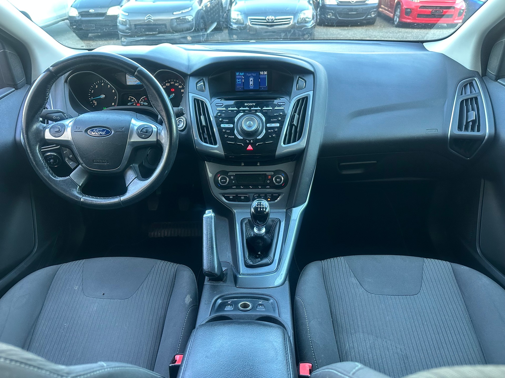 FORD Focus 1.0 SCTi Carving-image-11