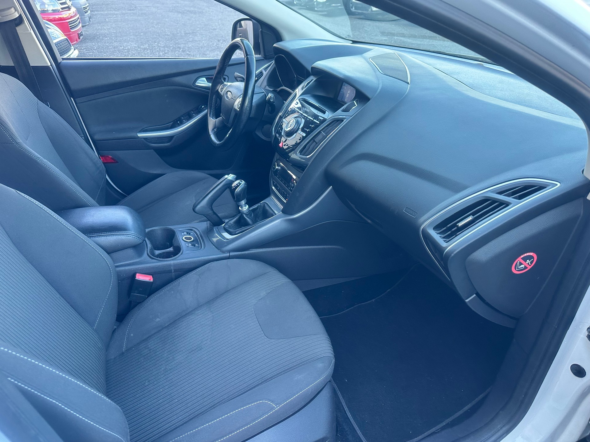 FORD Focus 1.0 SCTi Carving-image-15