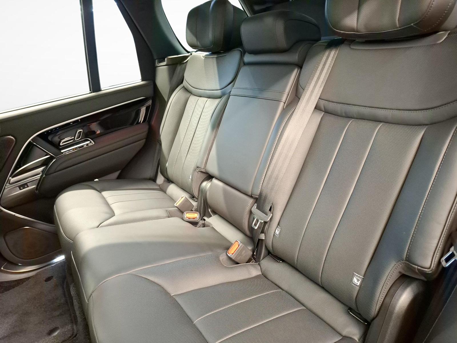LAND ROVER Range Rover 4.4 V8 Autobiography-image-10
