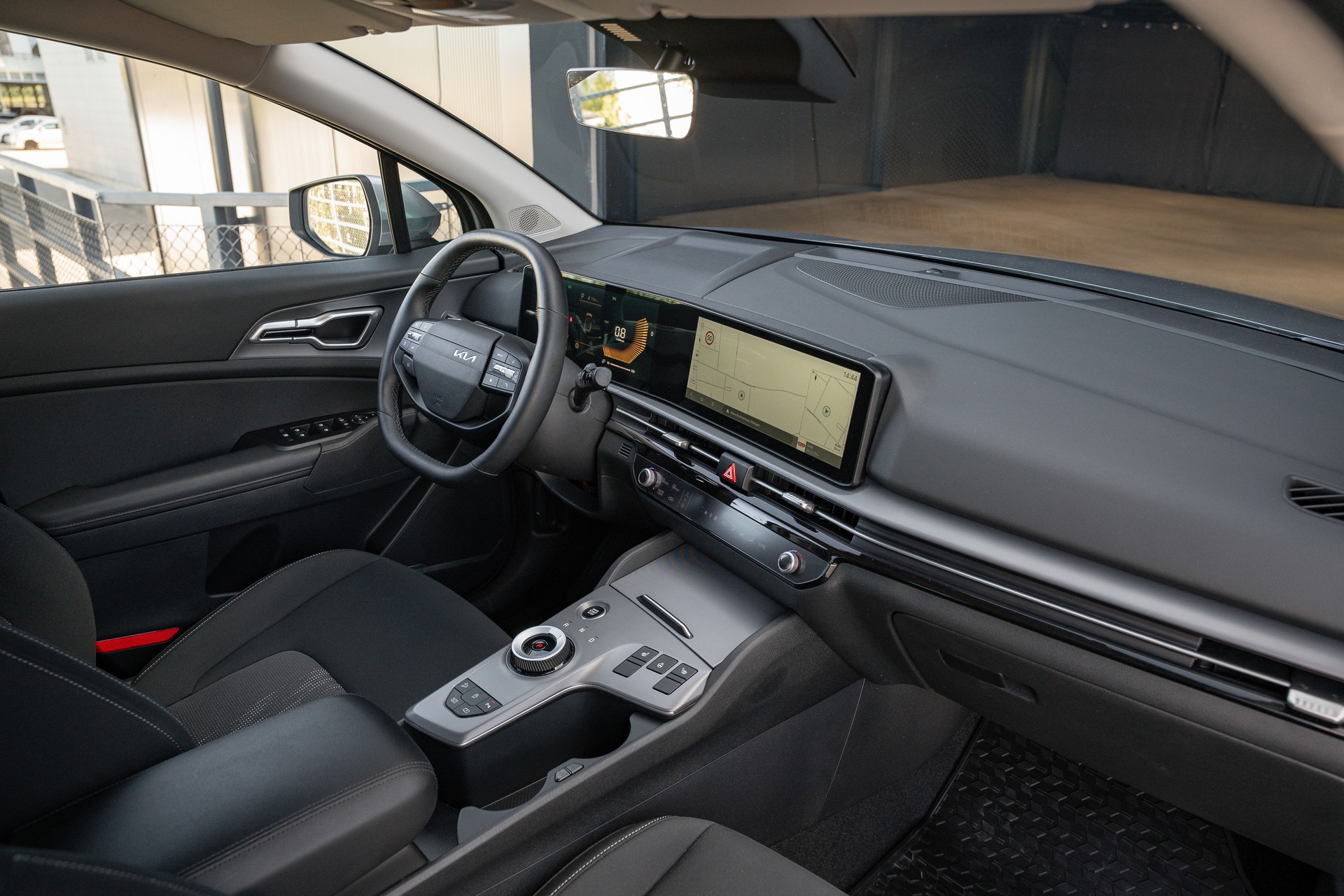 KIA Sportage 1.6T-GDi MHEV 7DCT-image-13