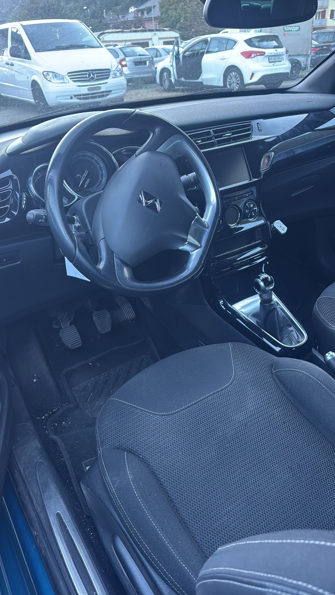 DS AUTOMOBILES DS3 1.2 VTi SO Chic-image-6