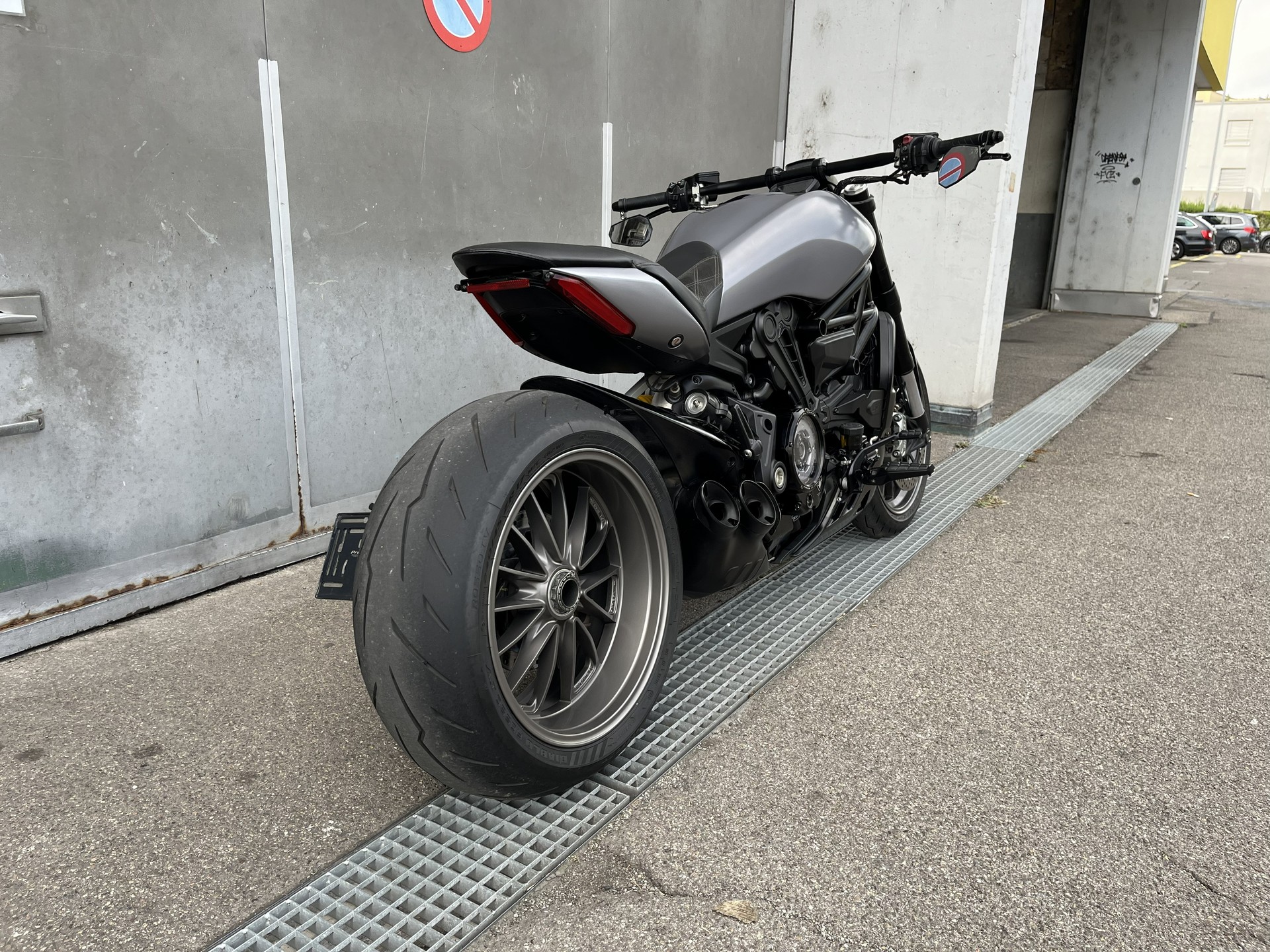DUCATI XDiavel 1260-image-2