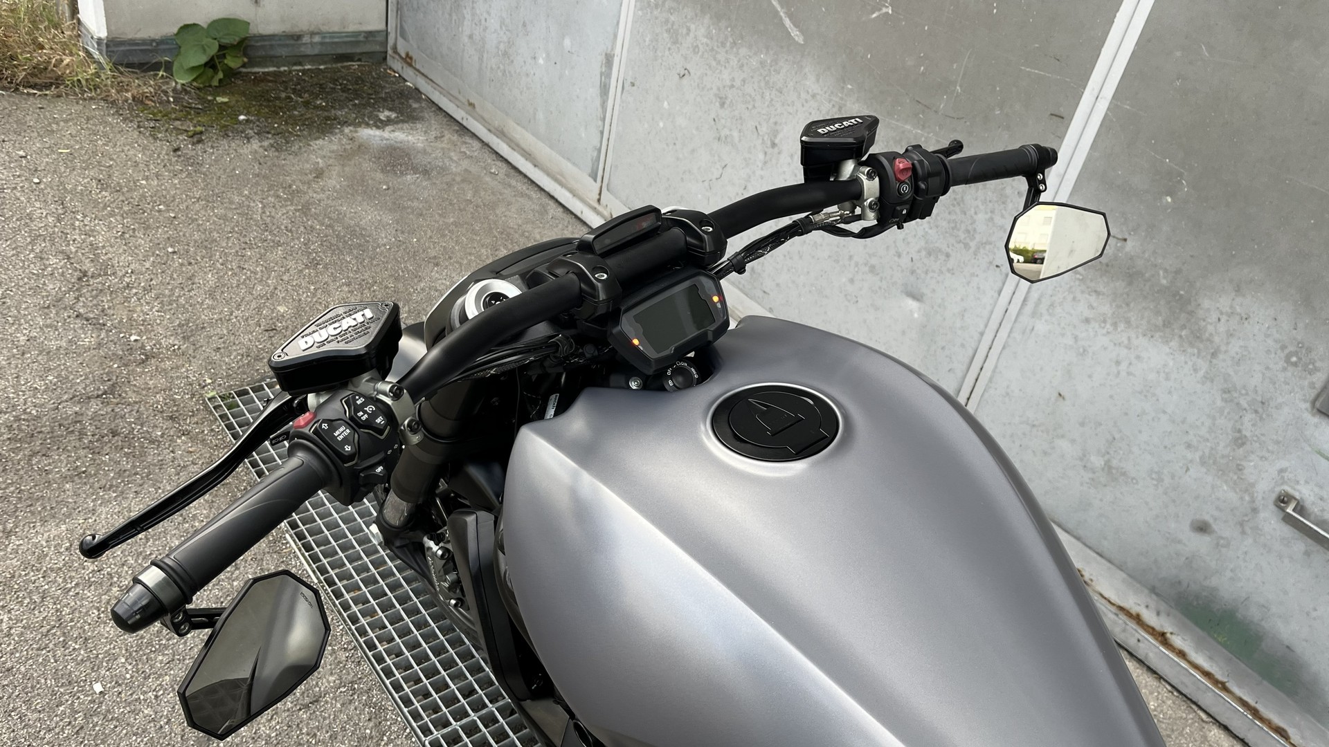 DUCATI XDiavel 1260-image-11